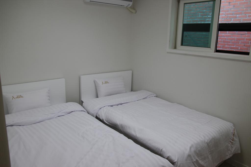 Starhostel Dongdaemun Suite Seoul Room photo