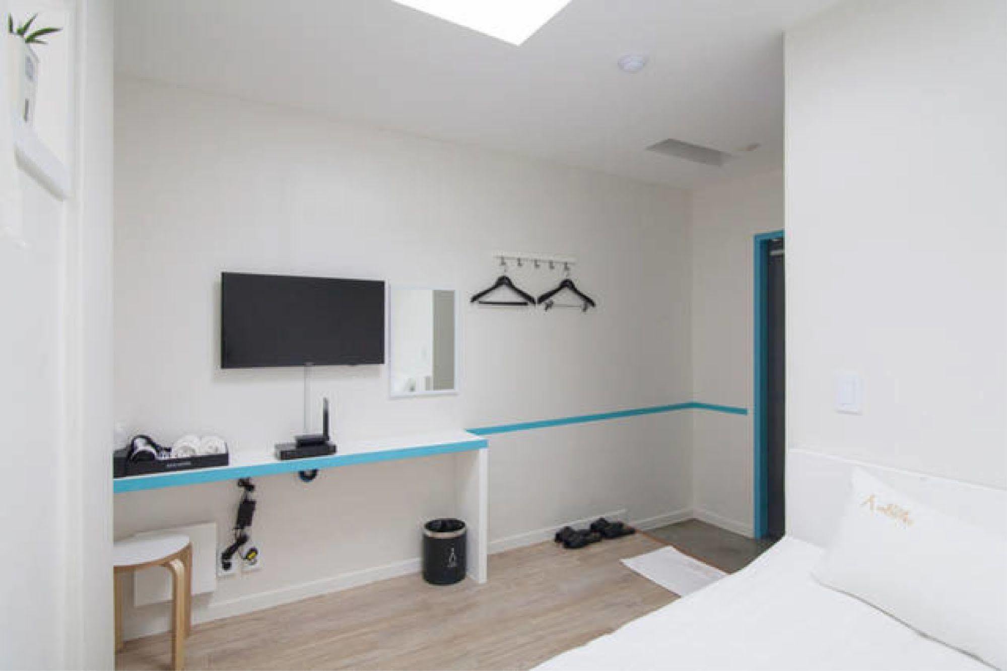 Starhostel Dongdaemun Suite Seoul Exterior photo