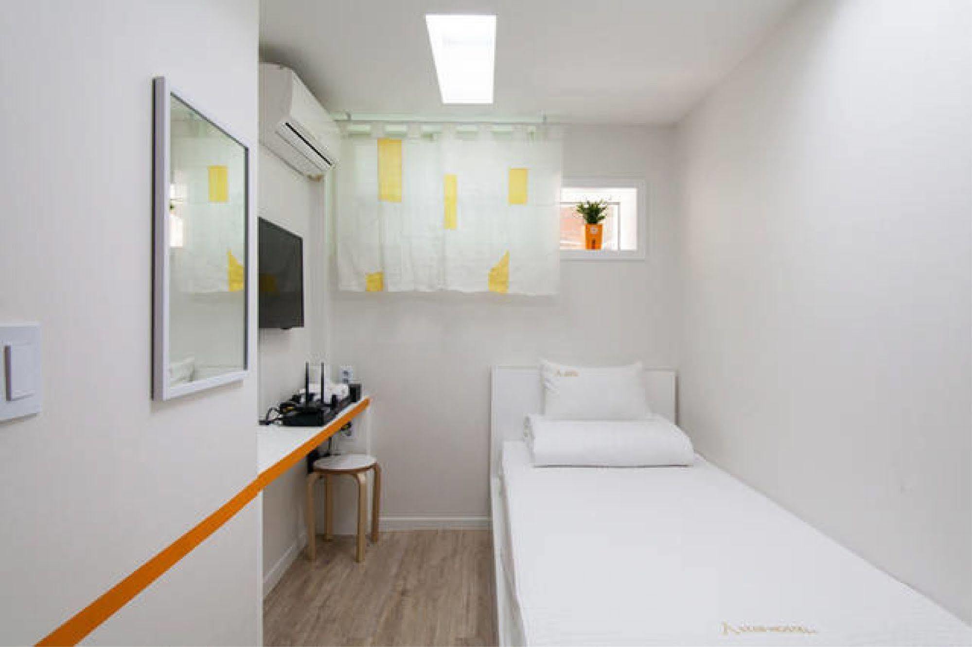 Starhostel Dongdaemun Suite Seoul Exterior photo