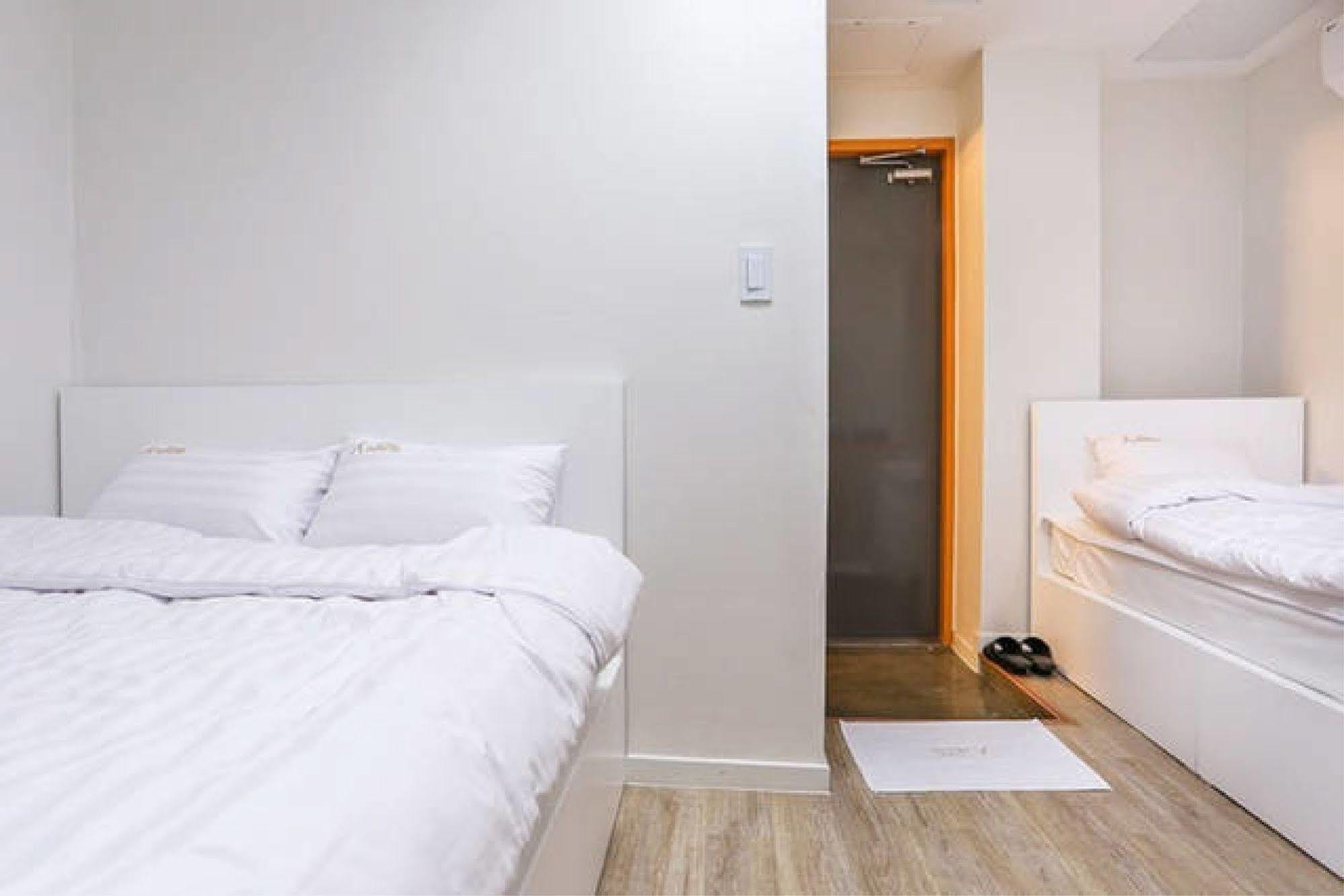 Starhostel Dongdaemun Suite Seoul Exterior photo